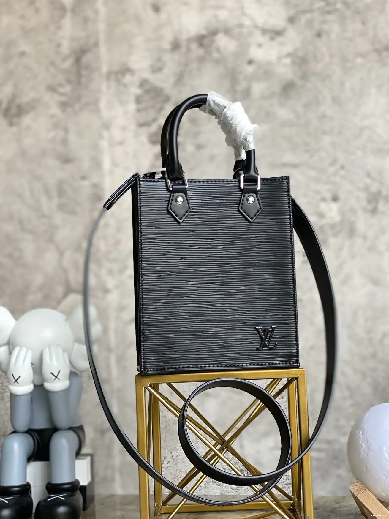 WIS VUITTON LOUIS PETIT PLAT SAC 0610